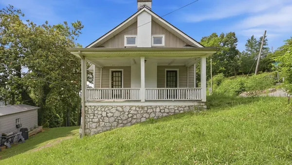 $214,900 | 2 South Crest Road, Chattanooga, TN 37404