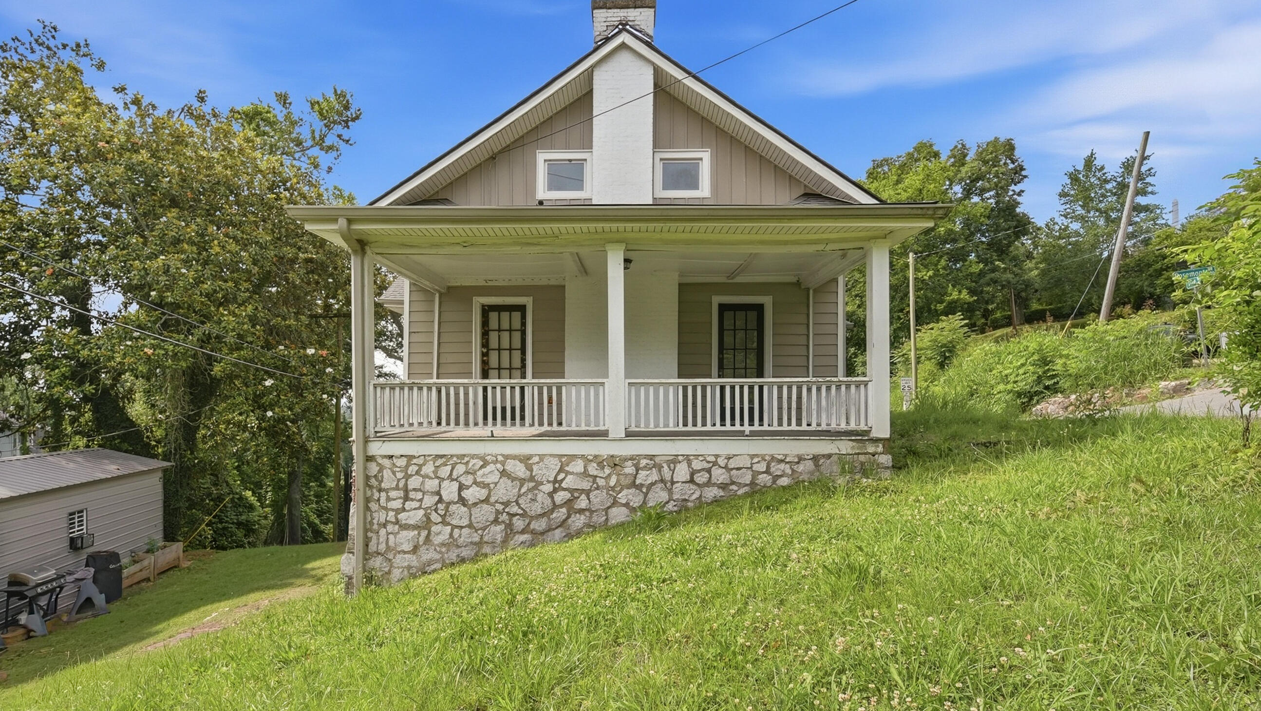 2 South Crest Road Chattanooga, TN 37404 - Photo 1 of 20 2 s crest rd-41