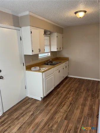 $1,025 | 510 North Bauer Street, Seguin, TX 78155