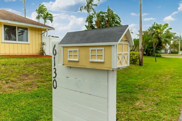 $5,900 | 6130 Francis Street, Jupiter, FL 33458