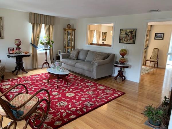 65 Maplewood Road Lynn, MA 01904 - Photo 2 of 21 Gallery Image 2