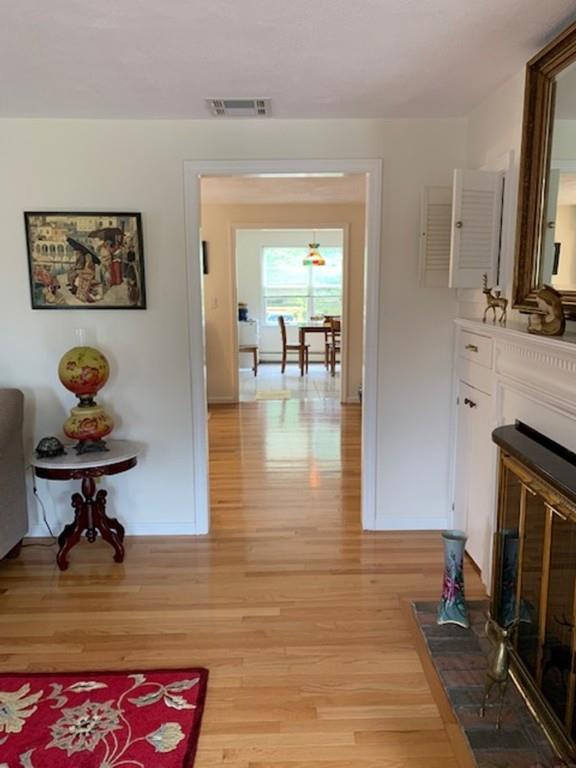 65 Maplewood Road Lynn, MA 01904 - Photo 4 of 21 Gallery Image 4