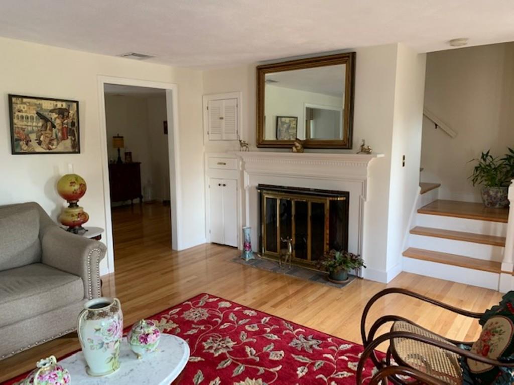 65 Maplewood Road Lynn, MA 01904 - Photo 6 of 21 Gallery Image 6