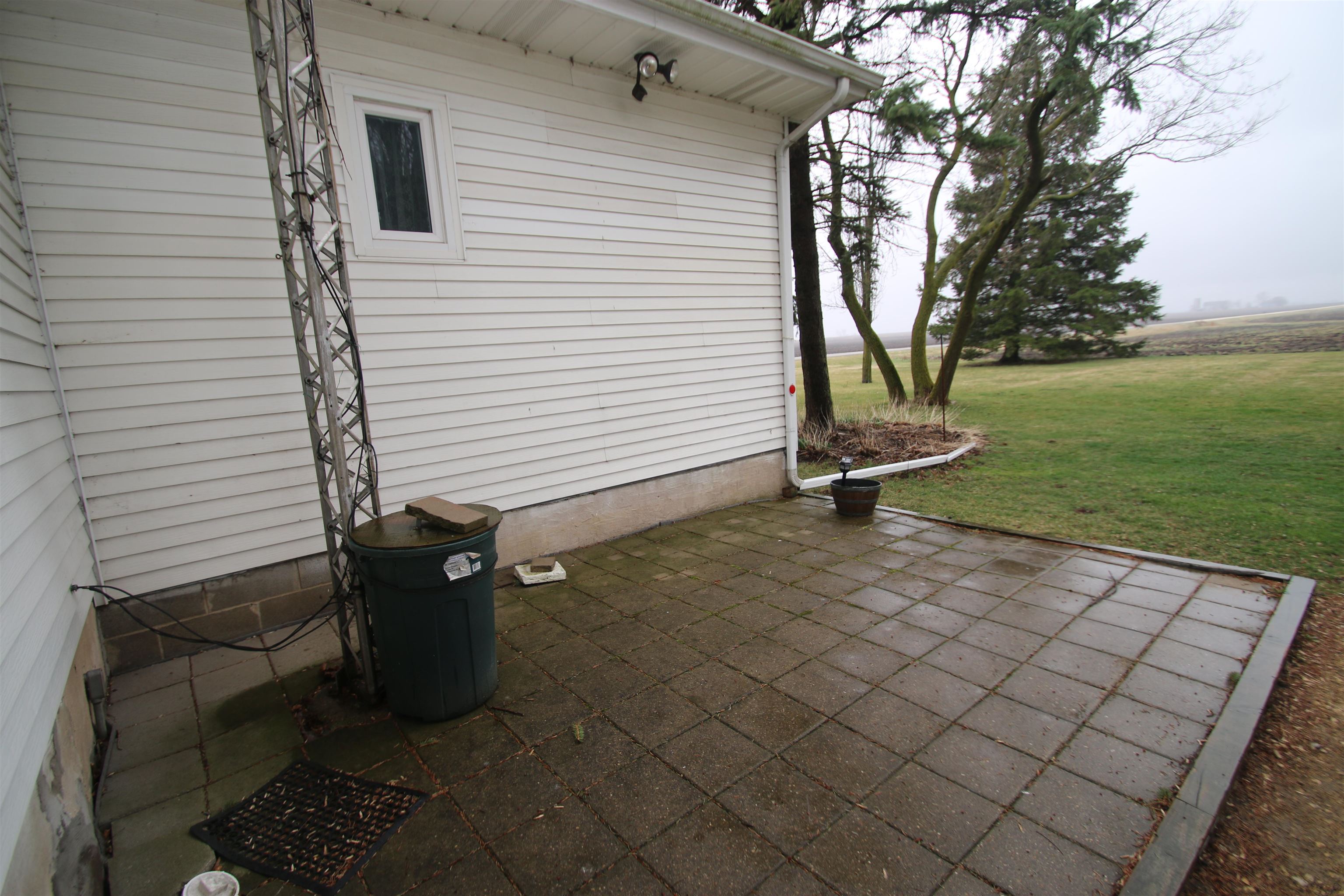 10926 Hill Road Garden Prairie, IL 61038 - Photo 29 of 53 a view of backyard with tub and space