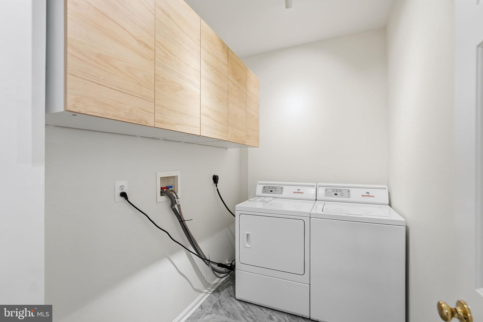 4714 Brightwood Road Olney, MD 20832 - Photo 18 of 41 Laundry/ Mudroom