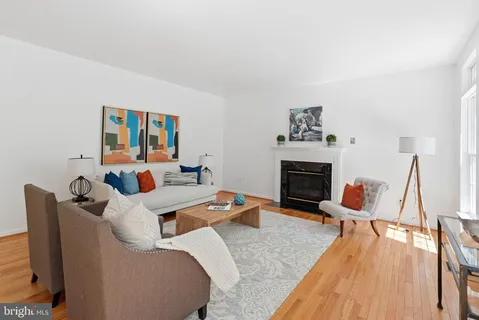 $987,000 | 4714 Brightwood Road, Olney, MD 20832