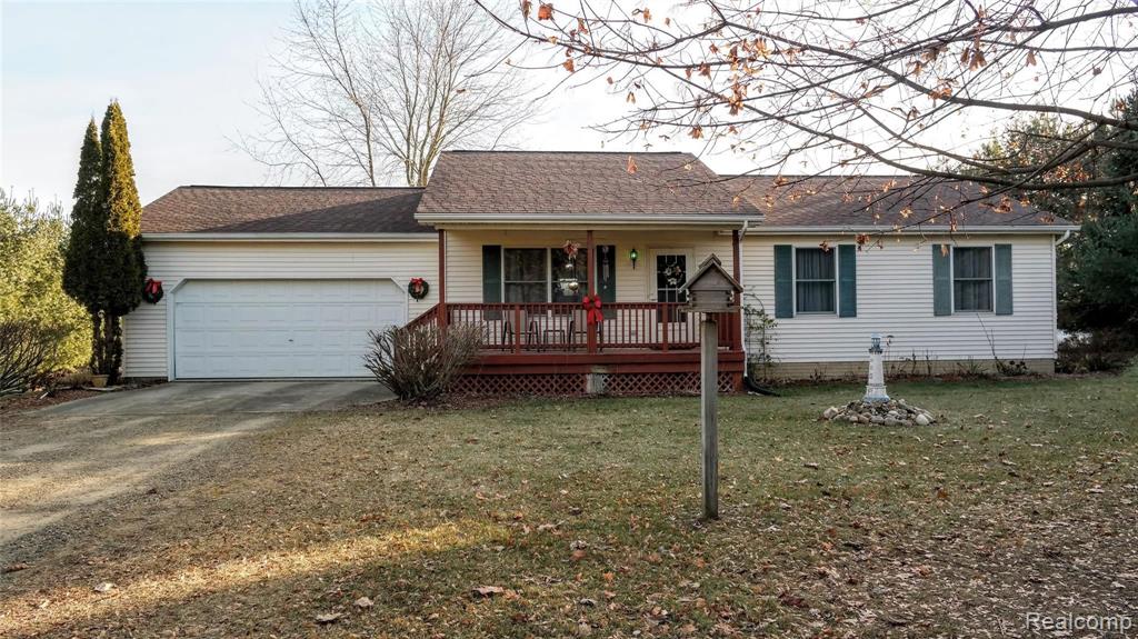 5034 Laur Road North Branch, MI 48461 - Photo 1 of 27