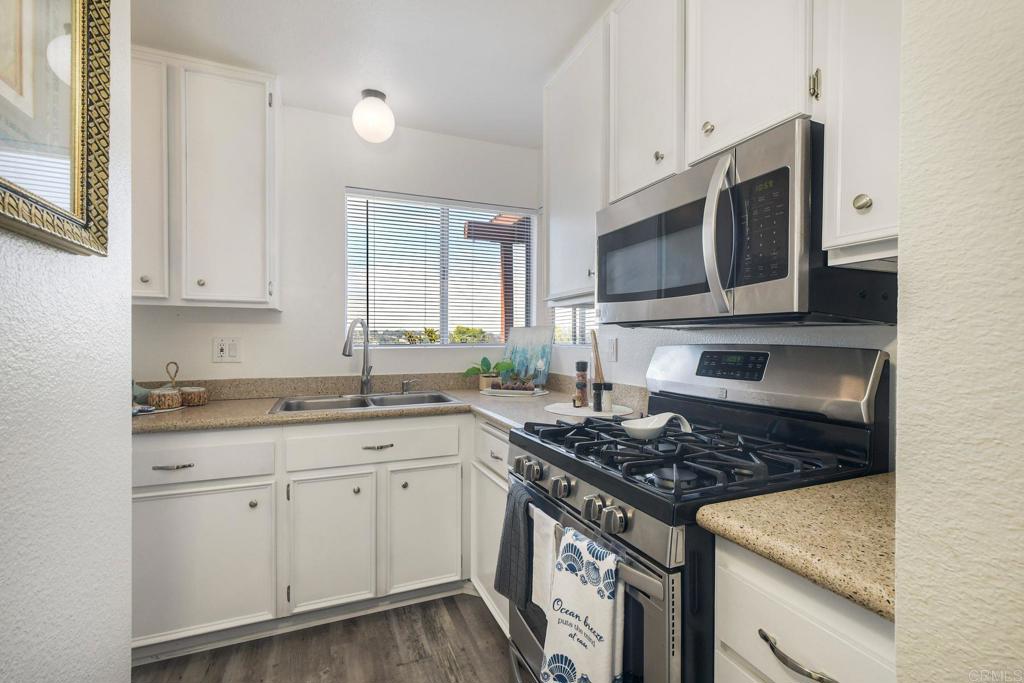 4545 Golden Ridge Drive Oceanside, CA 92056 - Photo 11 of 28