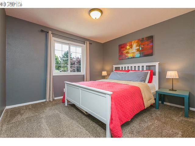 1711 Southwest 13th Street Gresham, OR 97080 - Photo 8 of 16 Bedroom