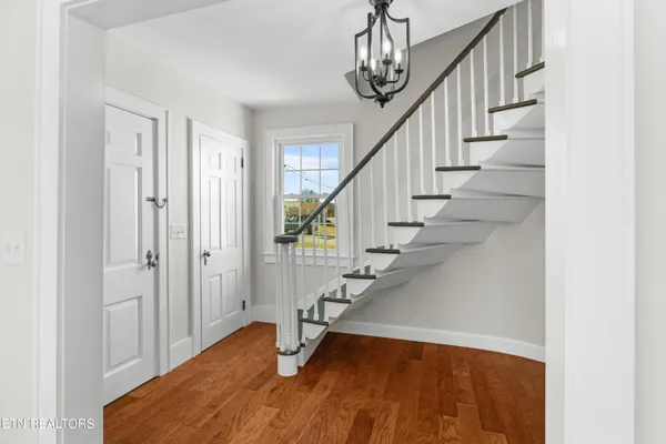$479,900 | 814 East Jefferson Street, Jefferson City, TN 37760