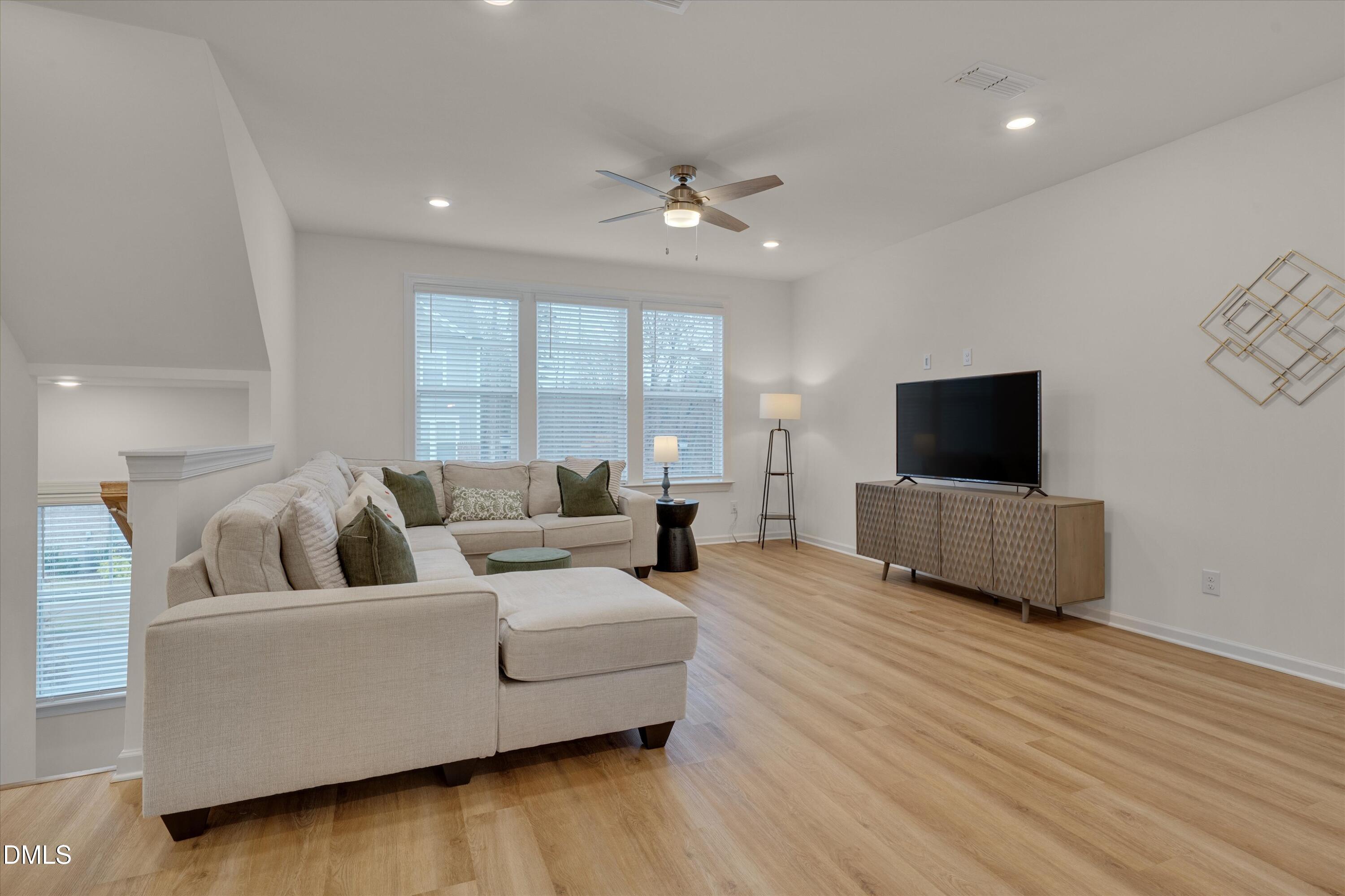 7009 Gentle Pine Place Raleigh, NC 27613 - Photo 5 of 23 Living Area