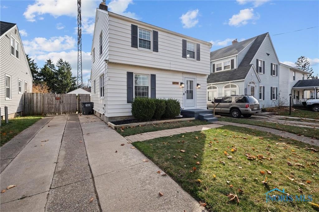 3756 Bellevue Road Toledo, OH 43613 - Photo 3 of 35 Gallery Image 3