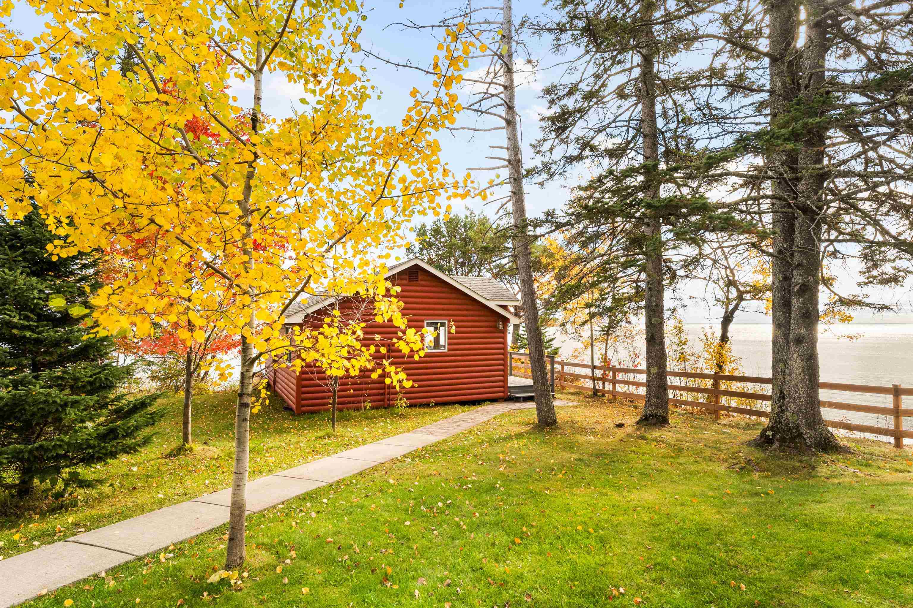 540 Old North Shore Road, Unit 7 Two Harbors, MN 55616 - Photo 37 of 61 View of yard