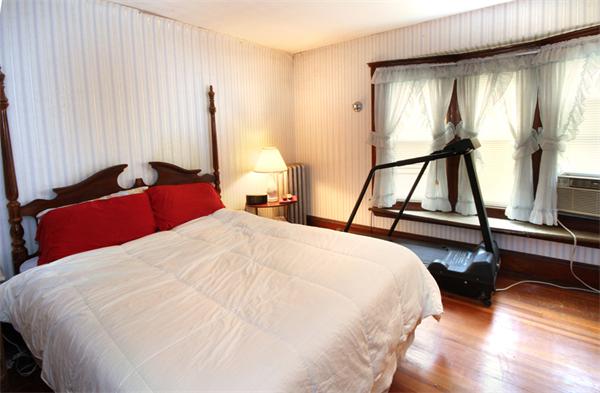 41 Chetwynd Road Somerville, MA 02144 - Photo 16 of 25 Gallery Image 16