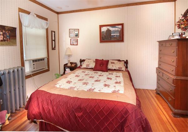 41 Chetwynd Road Somerville, MA 02144 - Photo 8 of 25 Gallery Image 8