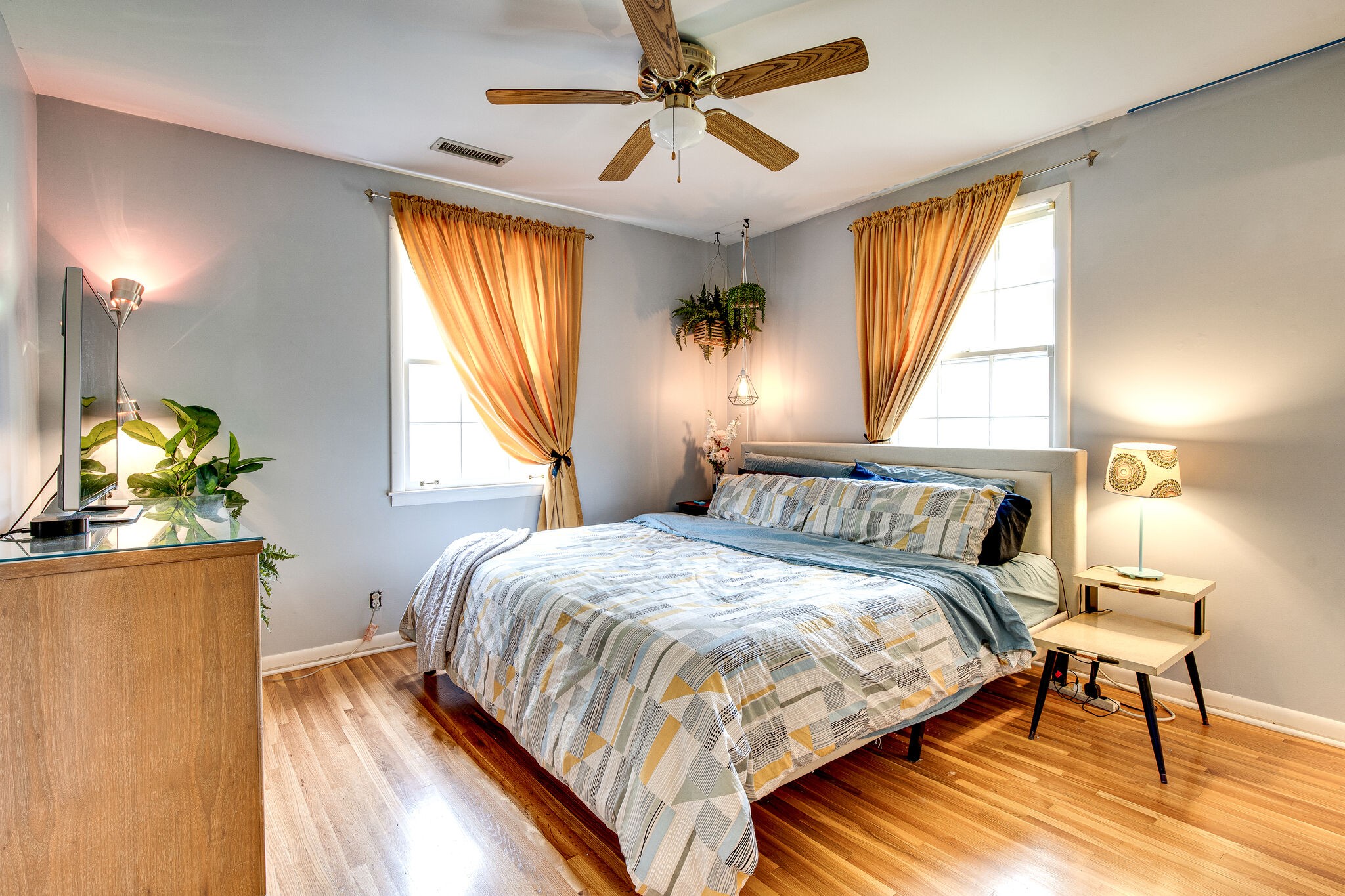 705 Vanoke Drive Madison, TN 37115 - Photo 18 of 44 a bedroom with a bed and a window