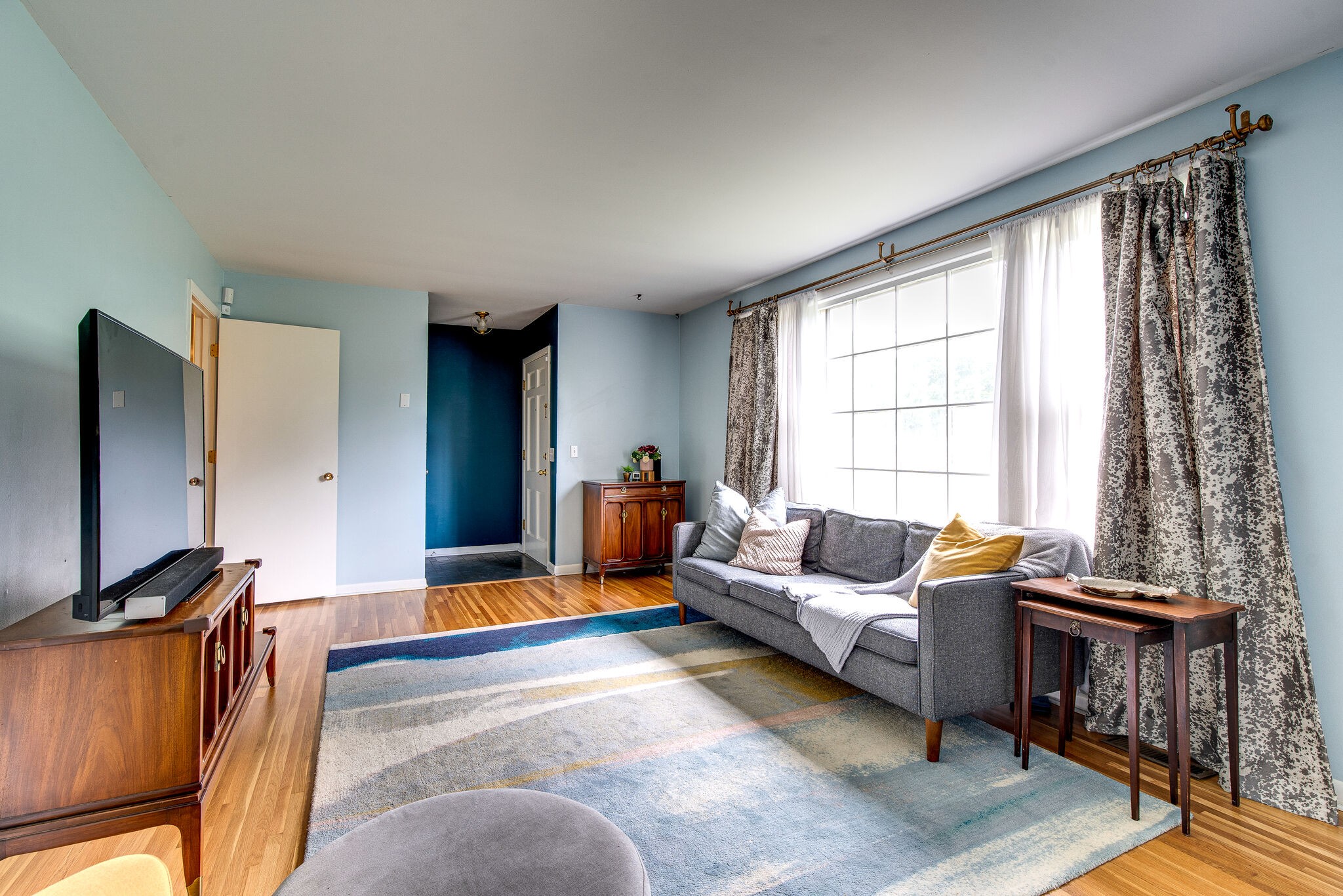 705 Vanoke Drive Madison, TN 37115 - Photo 6 of 44 a living room with furniture and a flat screen tv