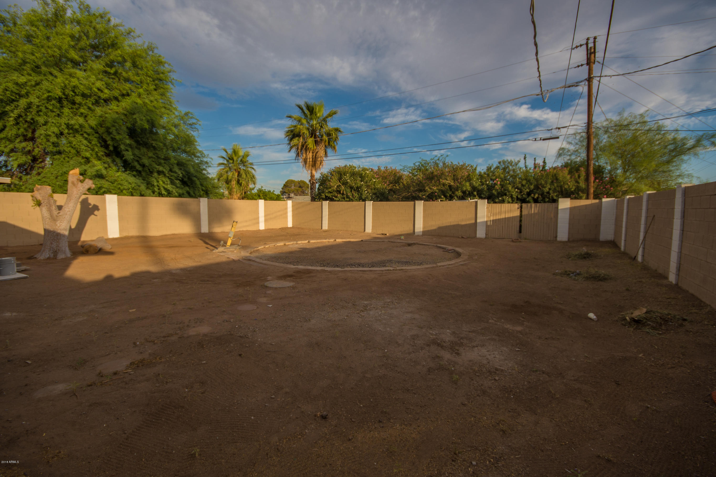 4037 West Granada Road Phoenix, AZ 85009 - Photo 19 of 24 DSC_5203