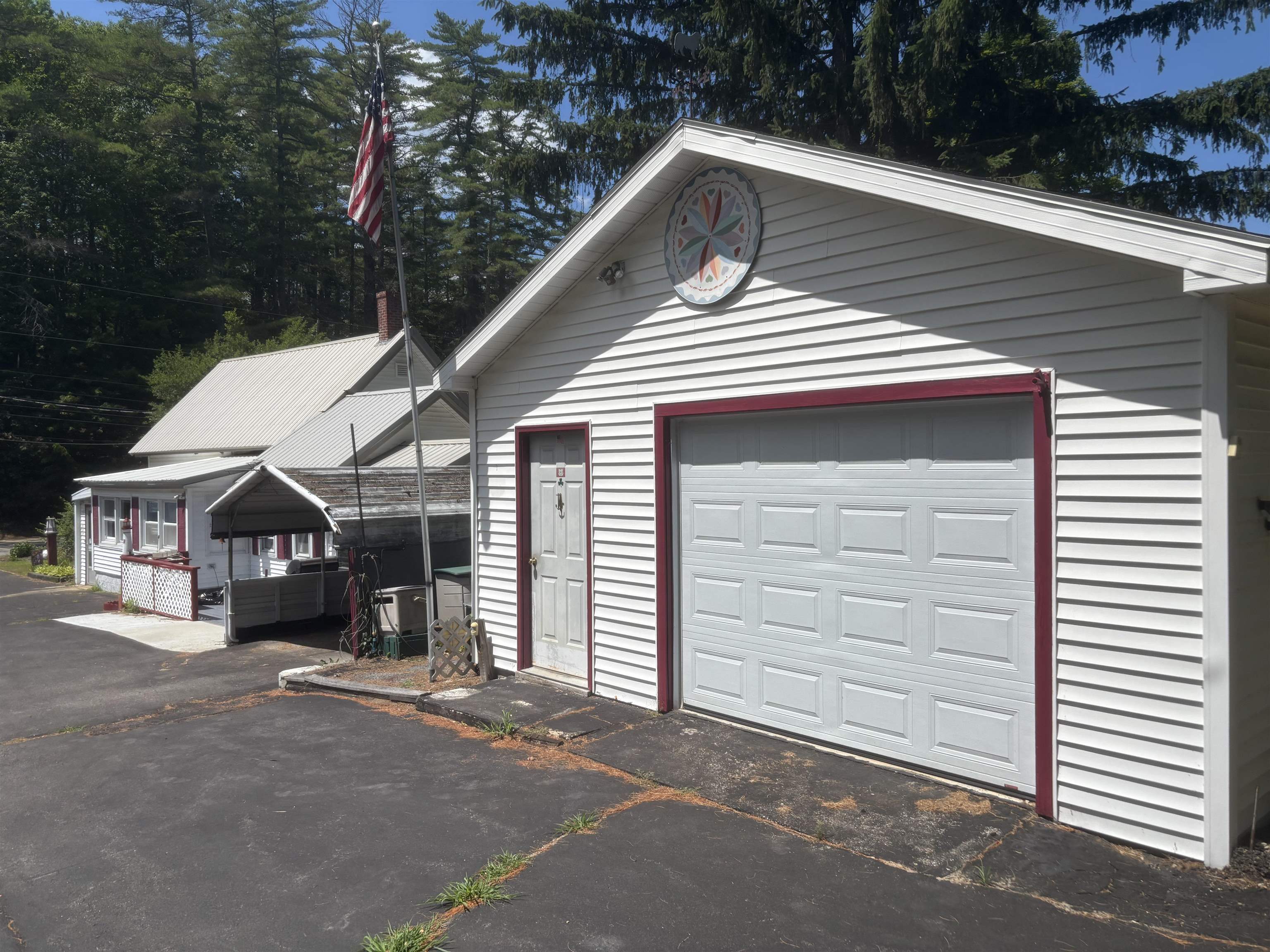 332 Main Street Alton, NH 03809 - Photo 4 of 9