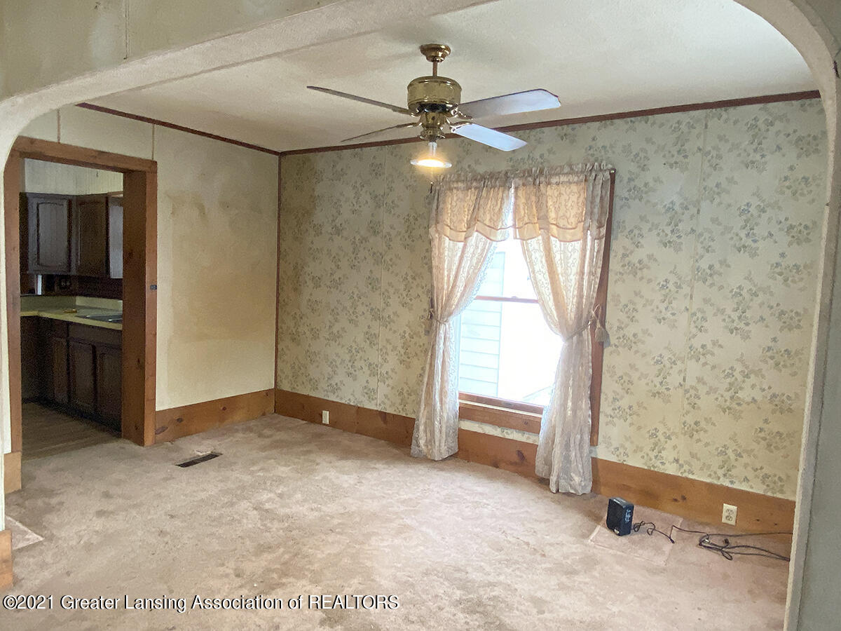 1601 South College Road Mason, MI 48854 - Photo 17 of 35 14-dining