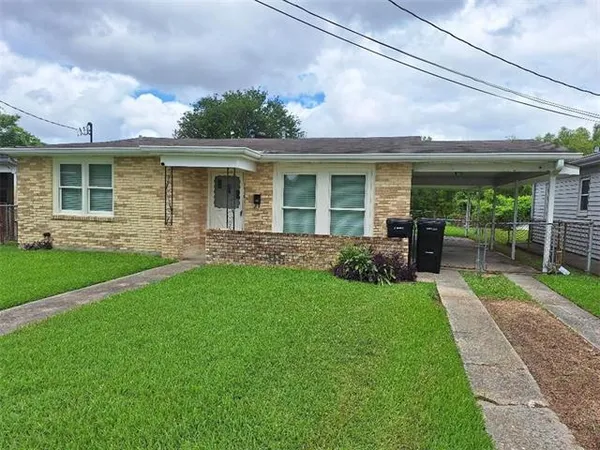 $2,000 | 1719 Pace Boulevard, New Orleans, LA 70114