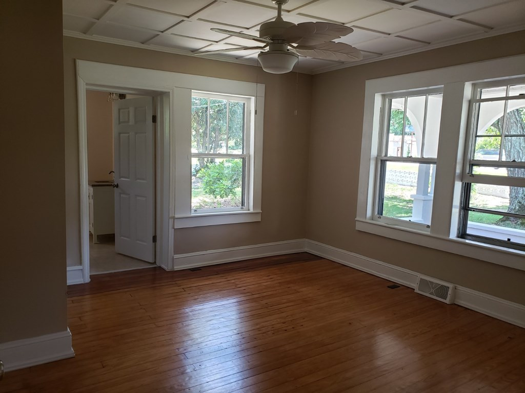 2055 Williston Road Aiken, SC 29803 - Photo 4 of 12 Gallery Image 4