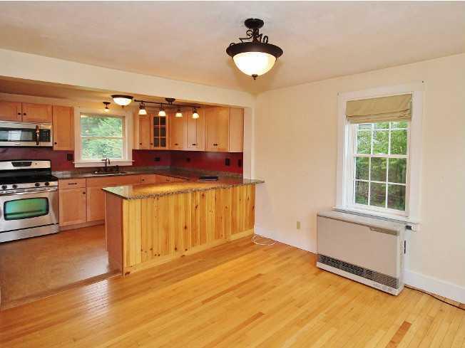 15 Main Street Tenants Harbor, ME 04860 - Photo 5 of 28 Kitchen.