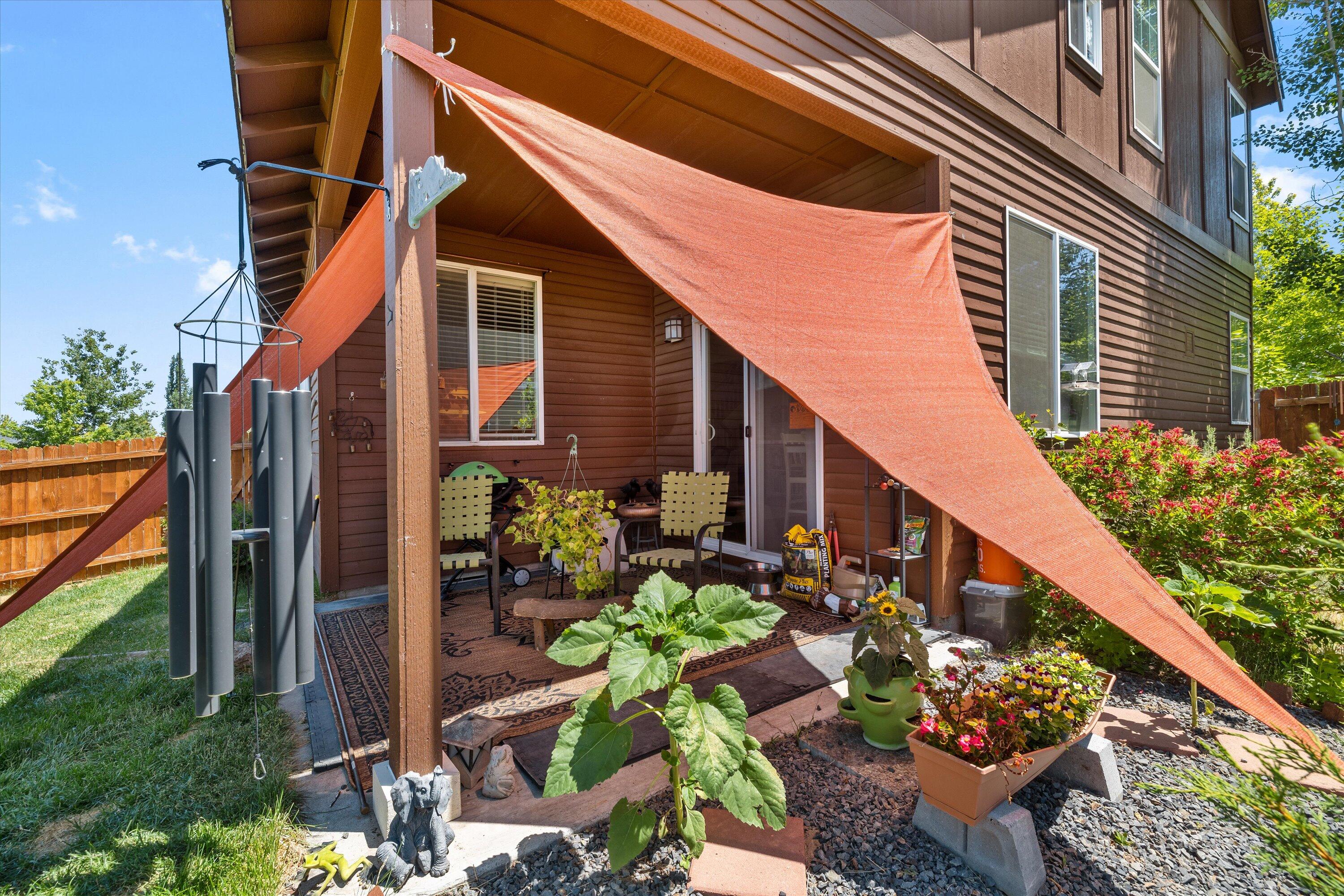 20737 Kilbourne Loop Bend, OR 97701 - Photo 20 of 29 Back patio