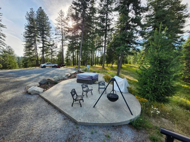 $650,000 | 22711 East Blanchard Road, Newport, WA 99156