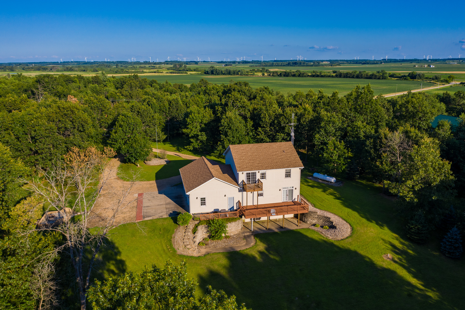 561 Scout Road Amboy, IL 61310 - Photo 4 of 47