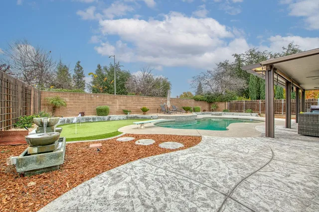 a view of outdoor space yard and patio