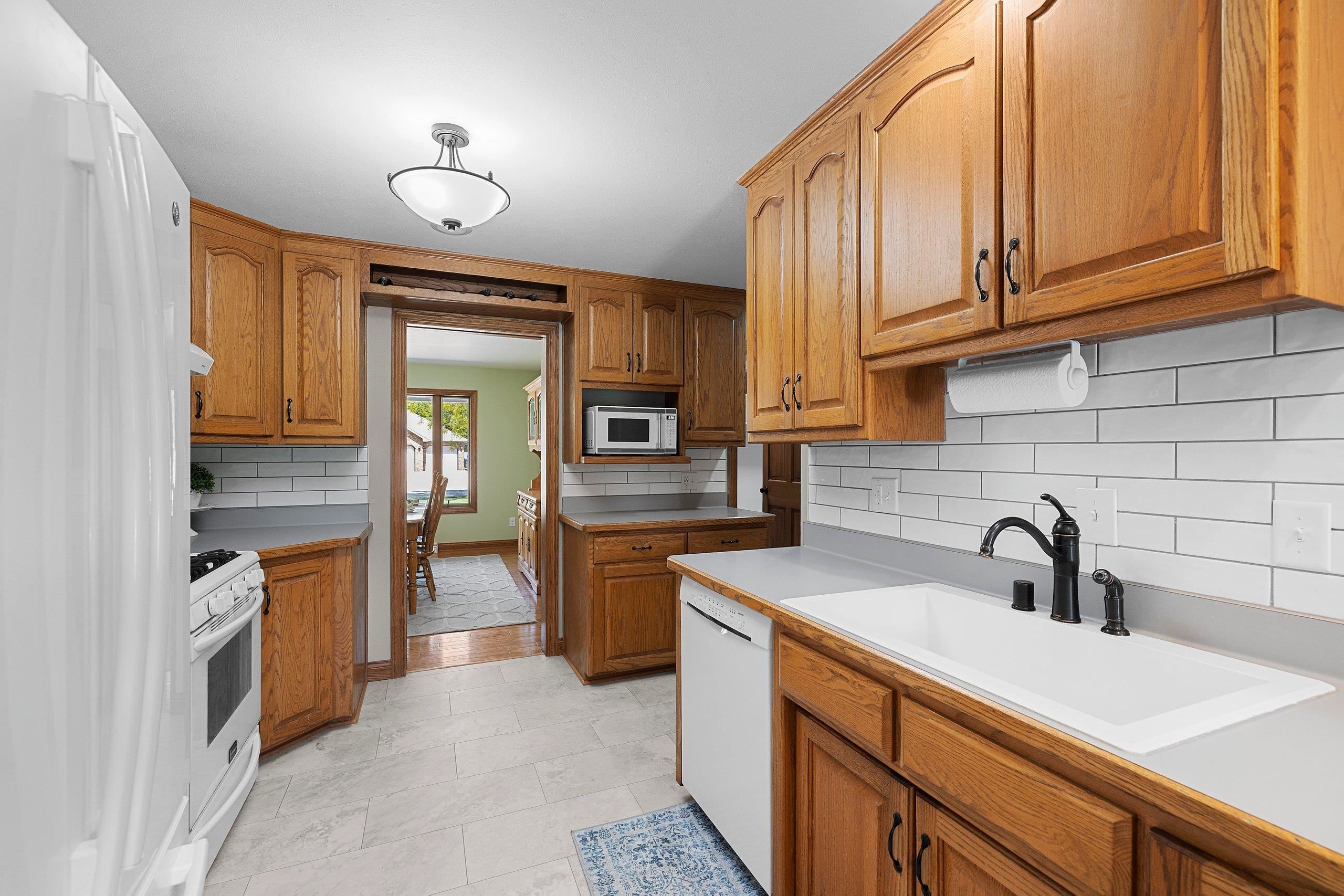 1009 Brill Road Kaukauna, WI 54130 - Photo 12 of 75