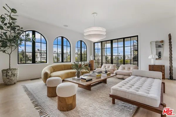 $6,595,000 | 5201 Vía Donte, Venice, CA 90292
