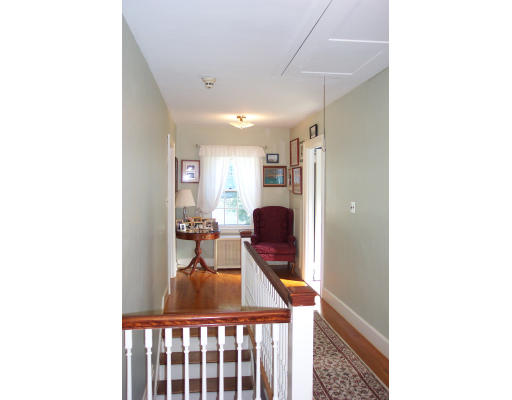 17 Rob Roy Road Worcester, MA 01602 - Photo 11 of 13