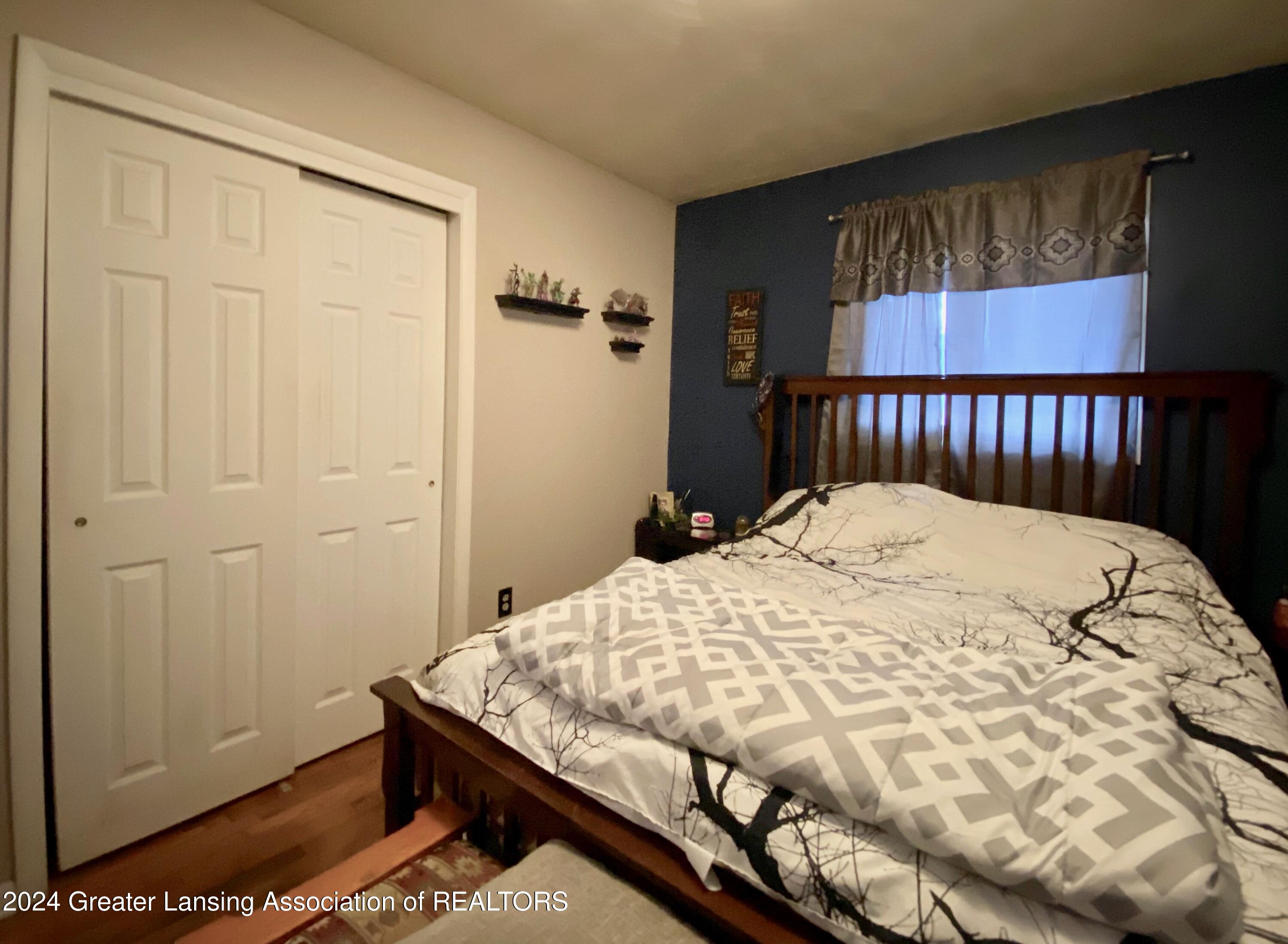 15321 Airport Road Lansing, MI 48906 - Photo 29 of 38 IMG_4007