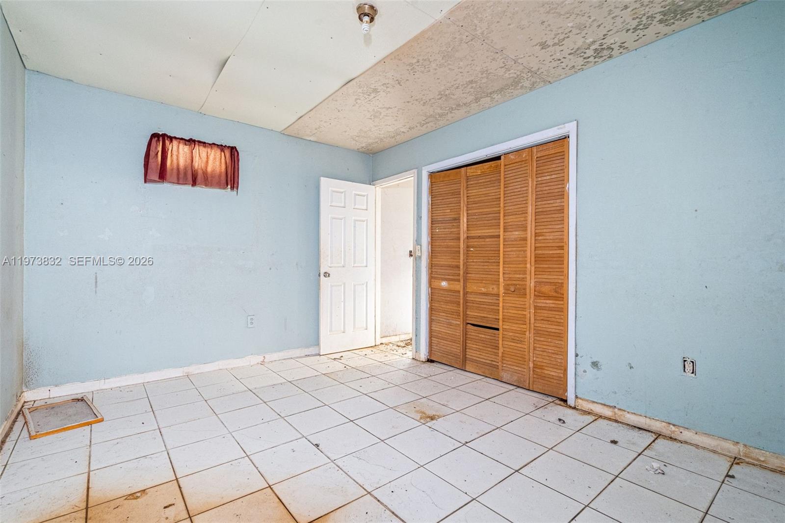 1045 Southwest 20th Avenue Miami, FL 33135 - Photo 36 of 53 a view of an empty room