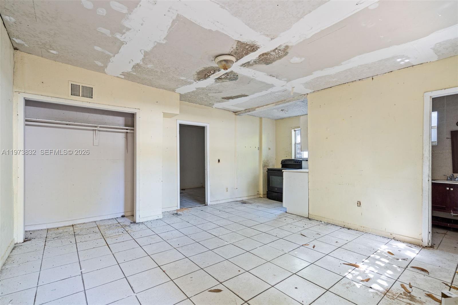 1045 Southwest 20th Avenue Miami, FL 33135 - Photo 37 of 53 a view of an empty room