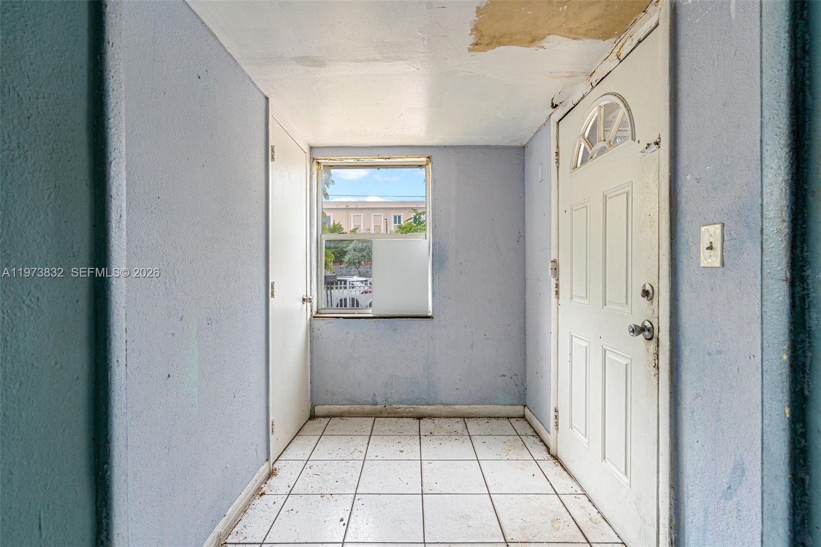1045 Southwest 20th Avenue Miami, FL 33135 - Photo 5 of 53 a view of an empty room