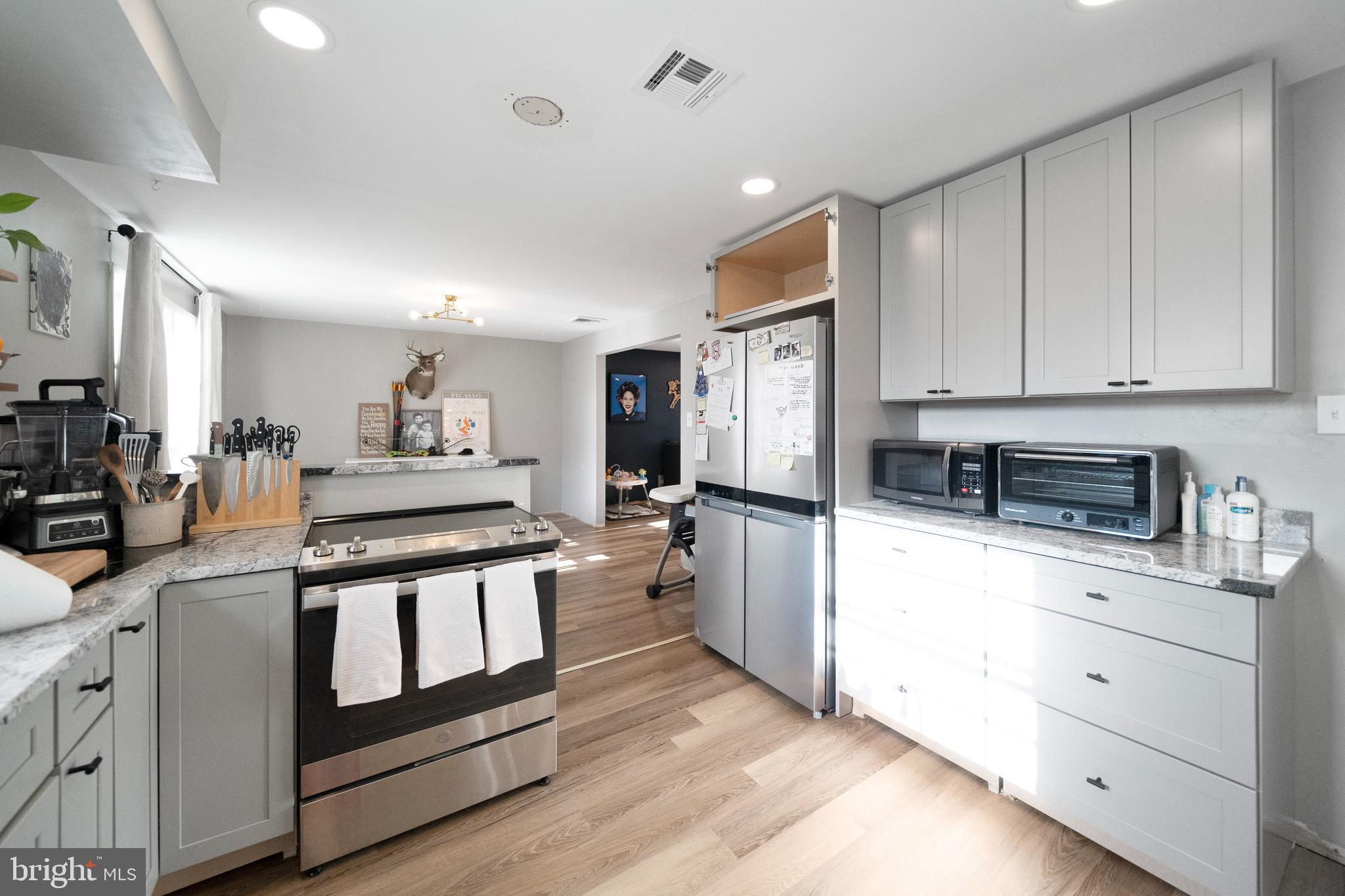 107 Moonflower Road Hatboro, PA 19040 - Photo 4 of 45 Gallery Image 4