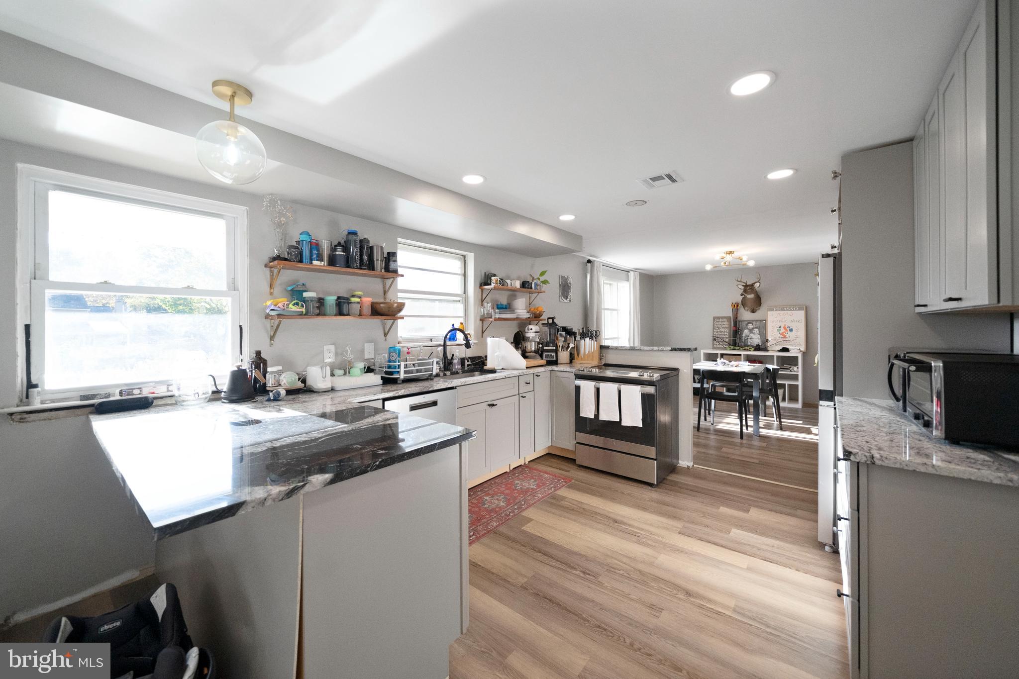 107 Moonflower Road Hatboro, PA 19040 - Photo 5 of 45 Gallery Image 5
