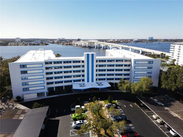 $183,500 | 1224 South Peninsula Drive, Unit 317, Daytona Beach, FL 32118