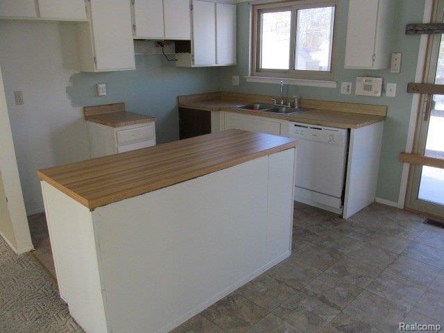 3840 Cone Avenue Rochester, MI 48309 - Photo 11 of 25 261-907857 - Kitchen (7).JPG