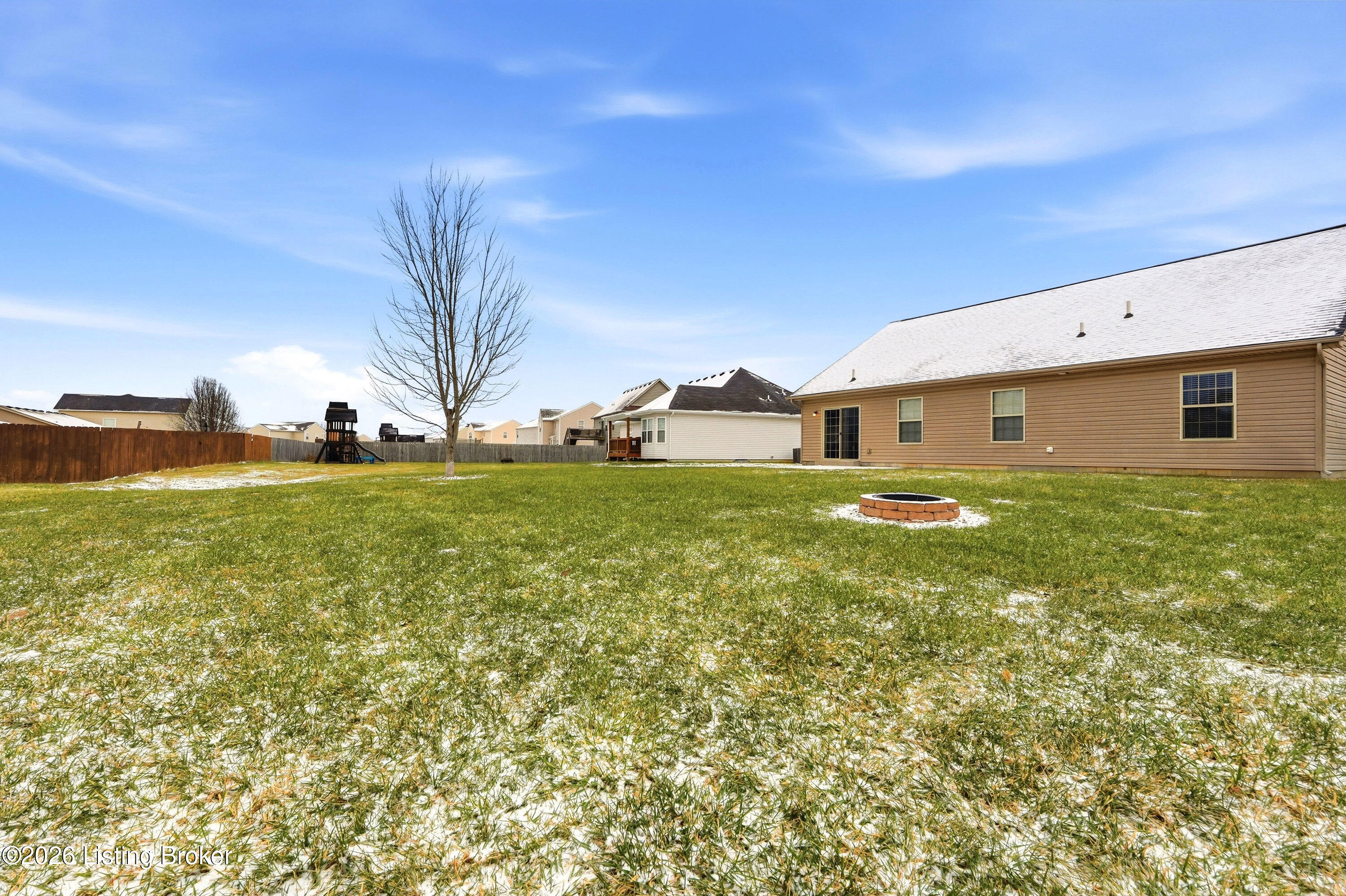 524 Golden Wing Road Mount Washington, KY 40047 - Photo 32 of 42 524goldenwing_louisvillerealestatemedia_