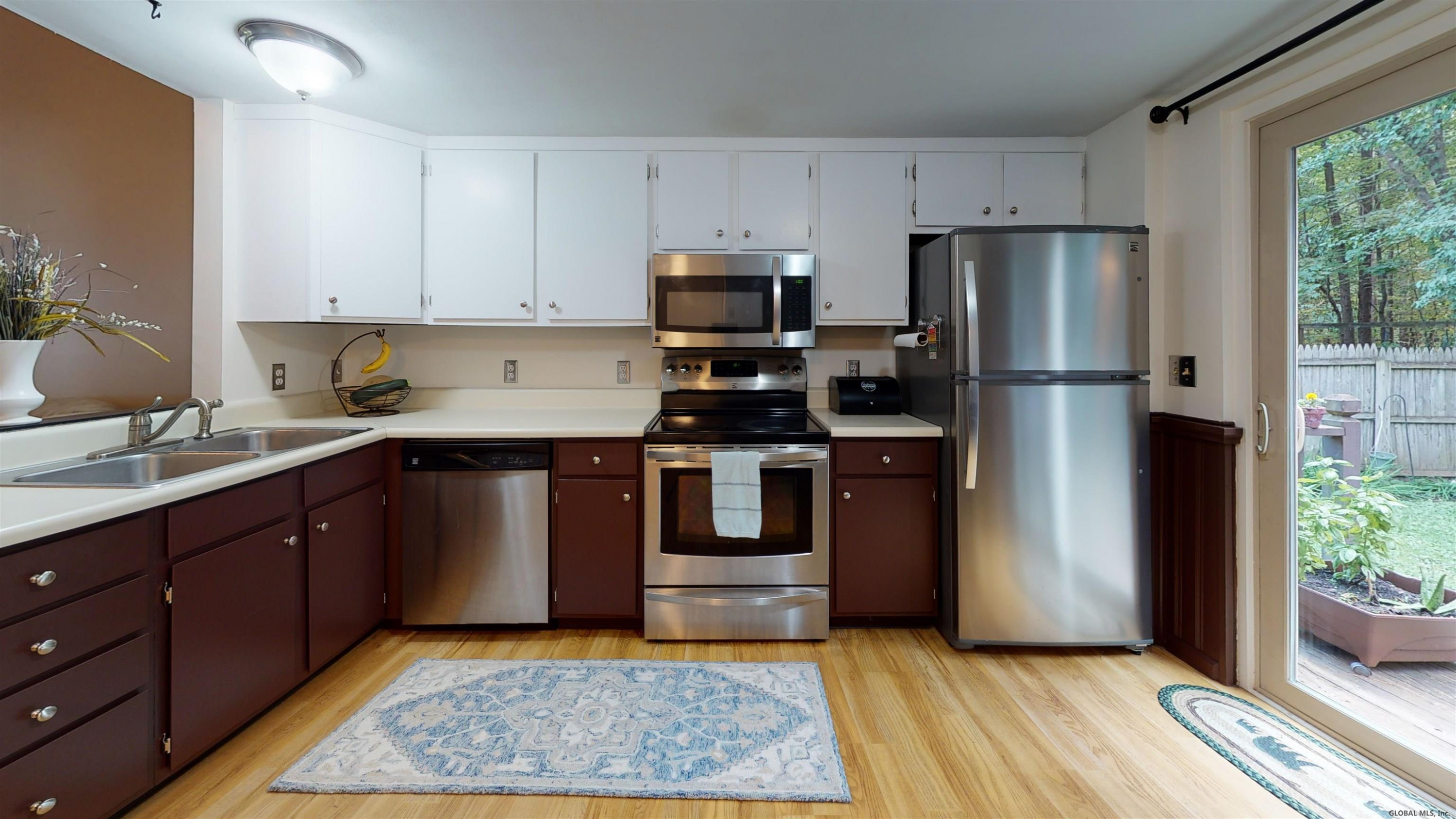 48 Wake Robin Road Malta, NY 12020 - Photo 5 of 36 Photo 8