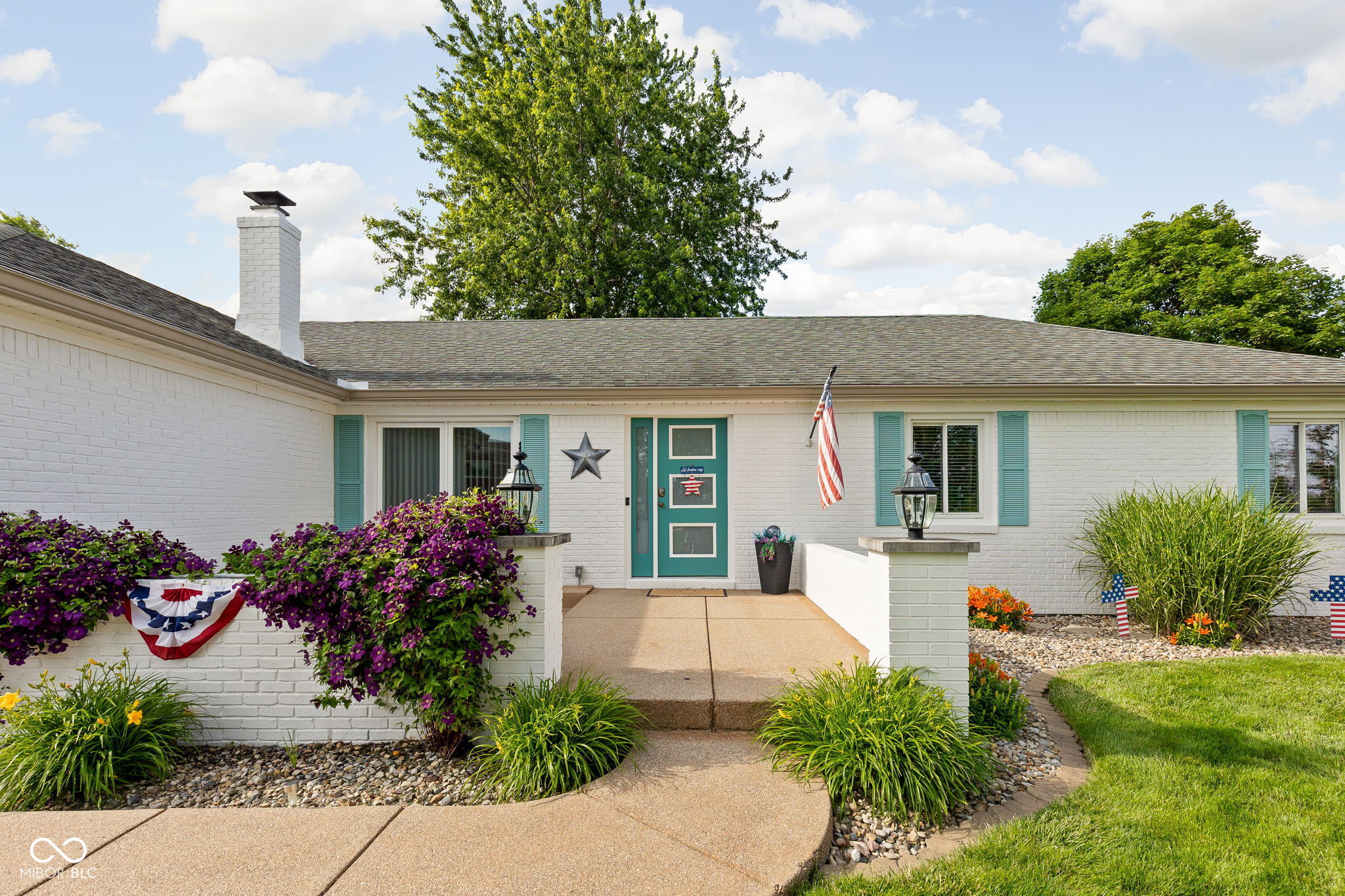 708 Airport Road Brownsburg, IN 46112 - Photo 2 of 32