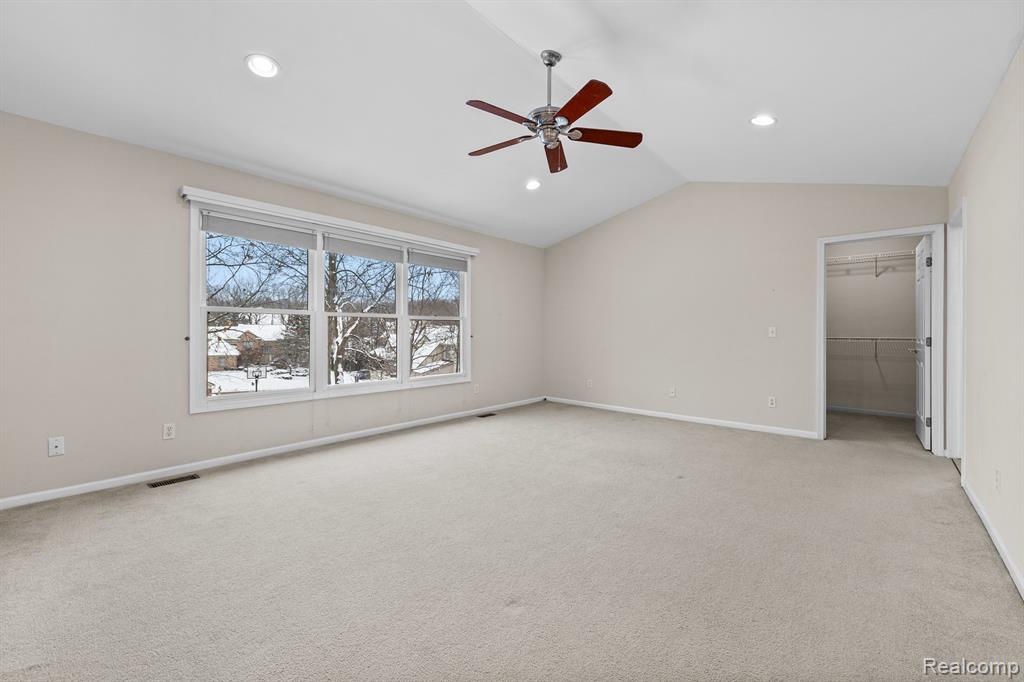 3904 Kaeleaf Road Lake Orion, MI 48360 - Photo 31 of 66