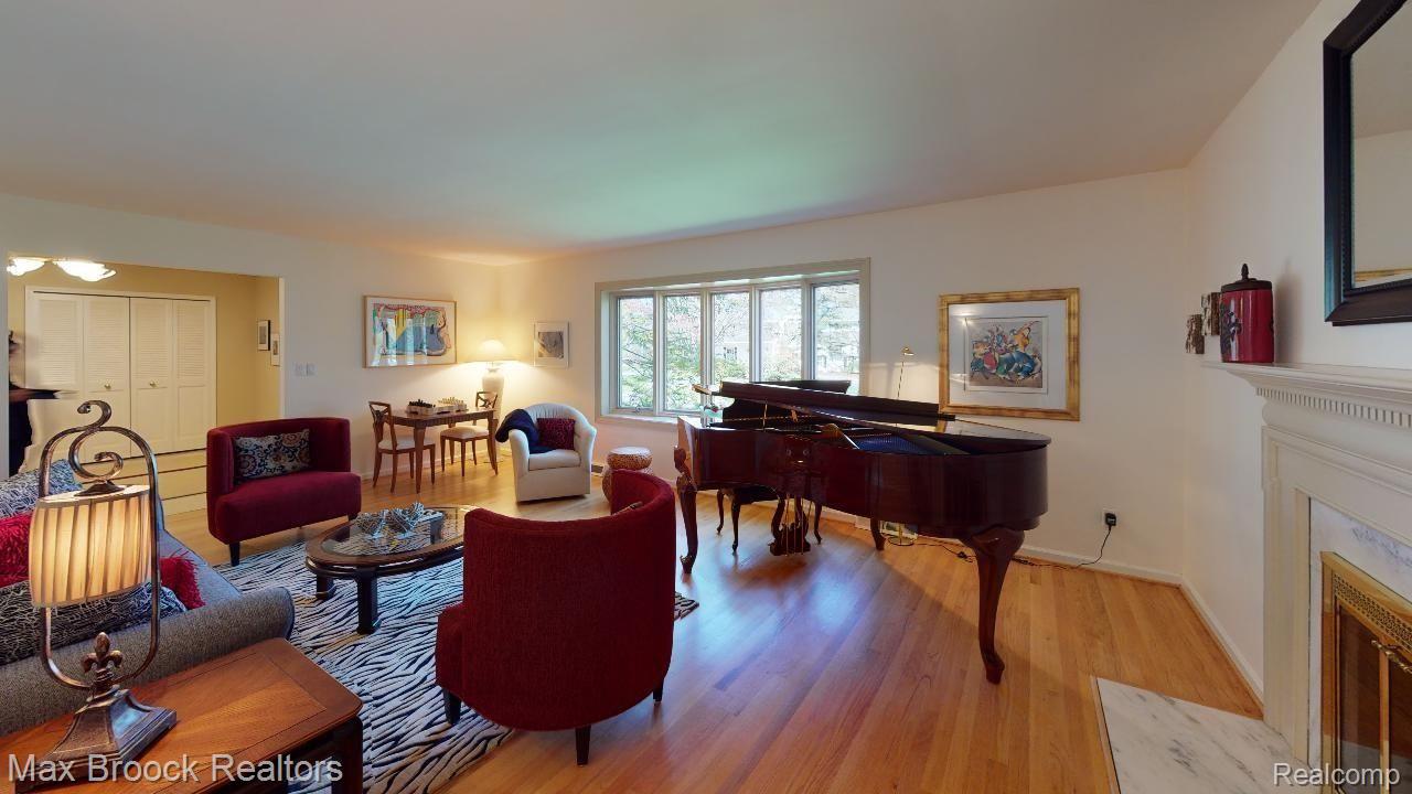 4146 Nearbrook Road Bloomfield Hills, MI 48302 - Photo 35 of 67 Family Room