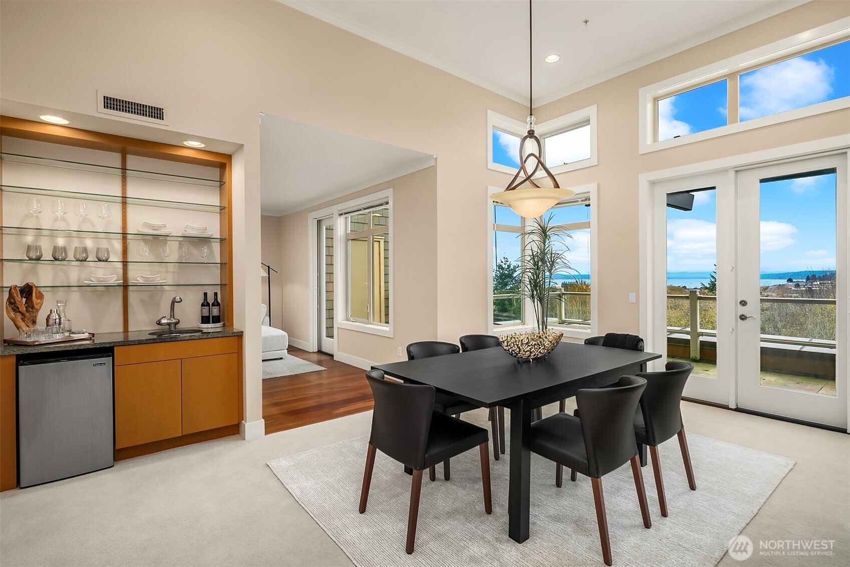 71 Pine Street, Unit 302 Edmonds, WA 98020 - Photo 11 of 35