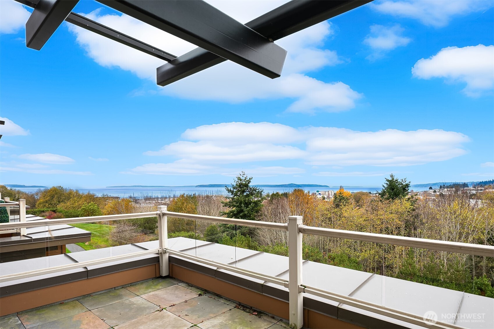 71 Pine Street, Unit 302 Edmonds, WA 98020 - Photo 12 of 35