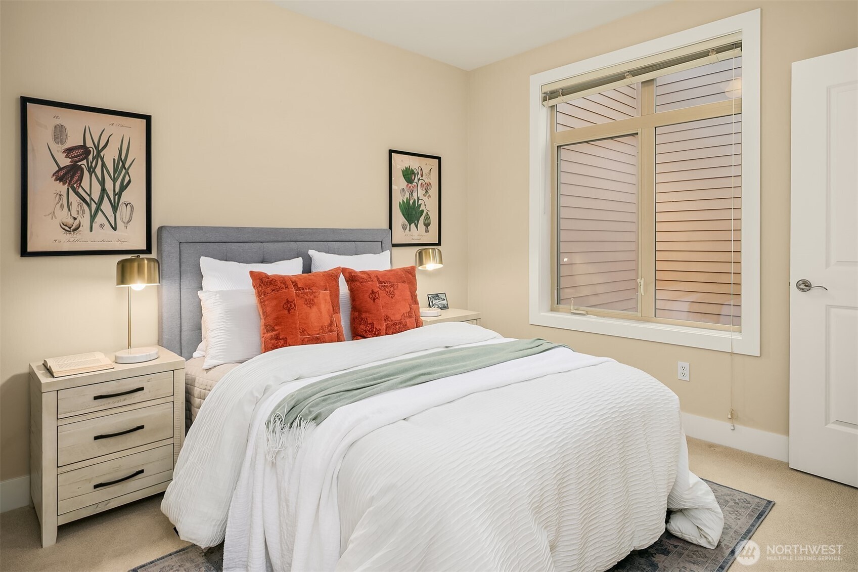 71 Pine Street, Unit 302 Edmonds, WA 98020 - Photo 18 of 35